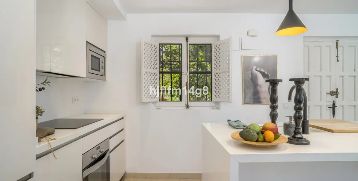 Sale of townhouse in Nueva Andalucía 9