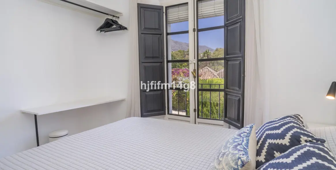 Sale of townhouse in Nueva Andalucía 15