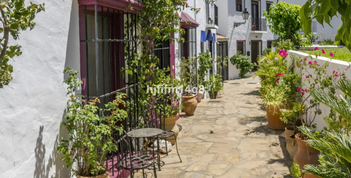 Продажа таунхауса в Nueva Andalucía 28