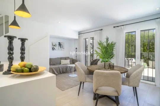 Image 8 thumb