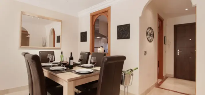 Sale of ground floor apartment in Aloha 0