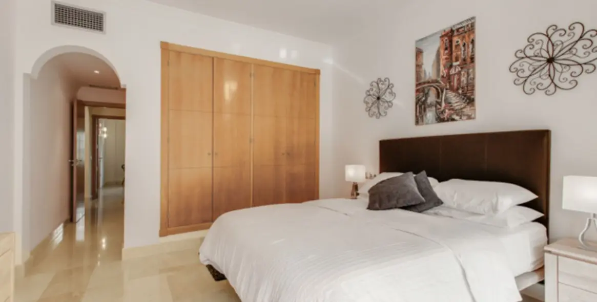 Продажа апартаментов на первом этаже в Aloha 21