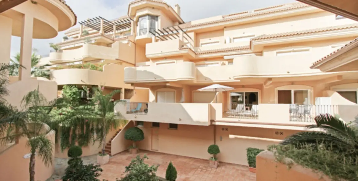 Продажа апартаментов на первом этаже в Aloha 36