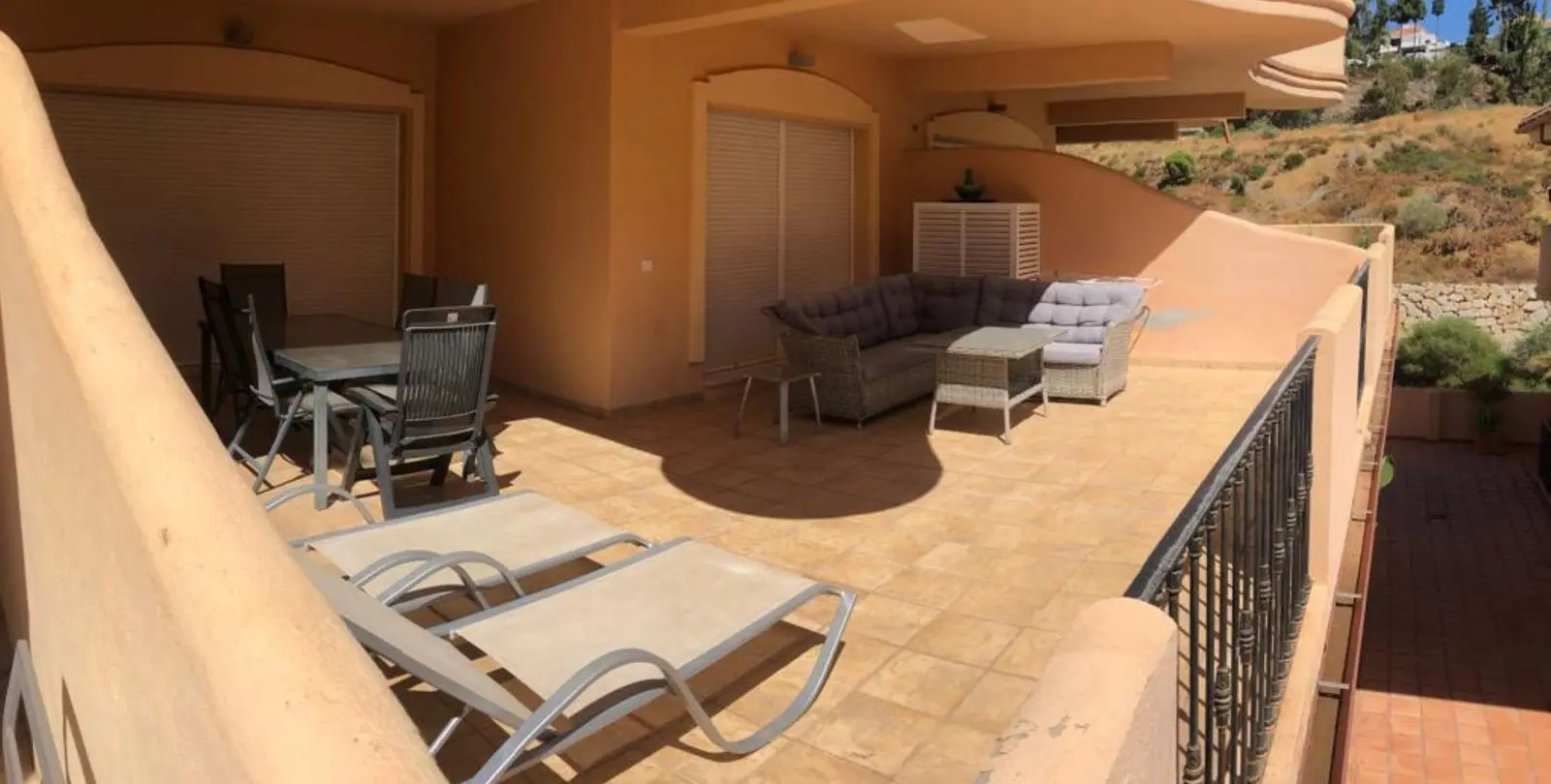 Venta de apartamento en planta baja en Aloha 52
