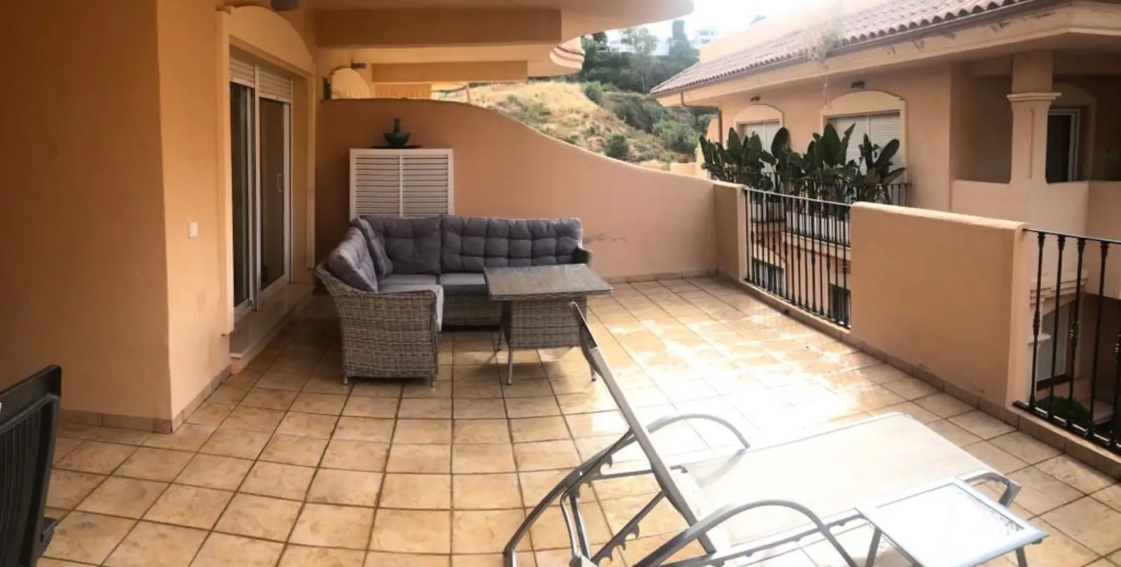 Venta de apartamento en planta baja en Aloha 54