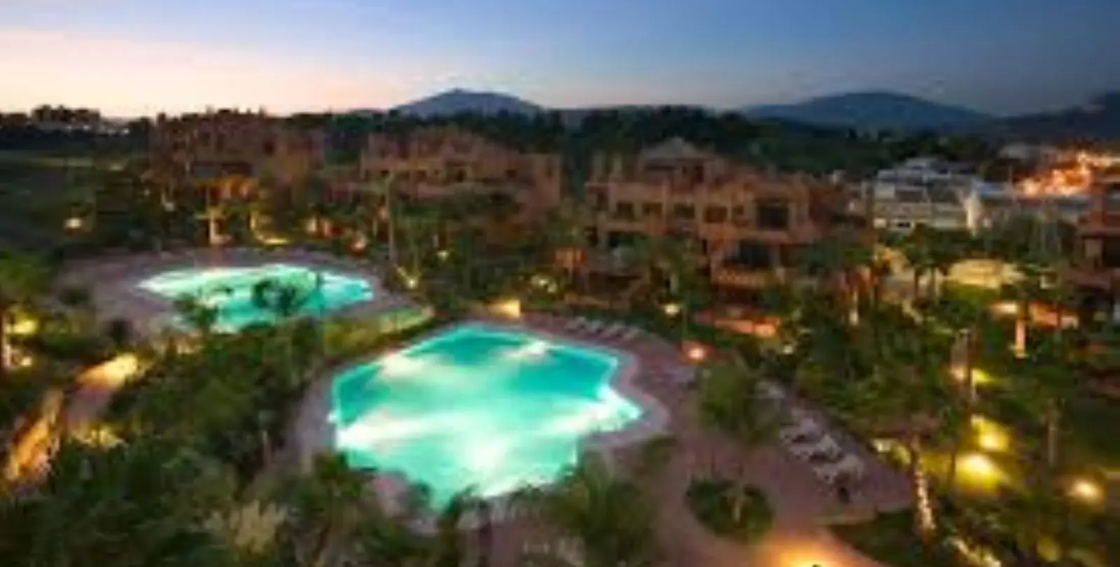 Venta de apartamento en planta baja en Aloha 85