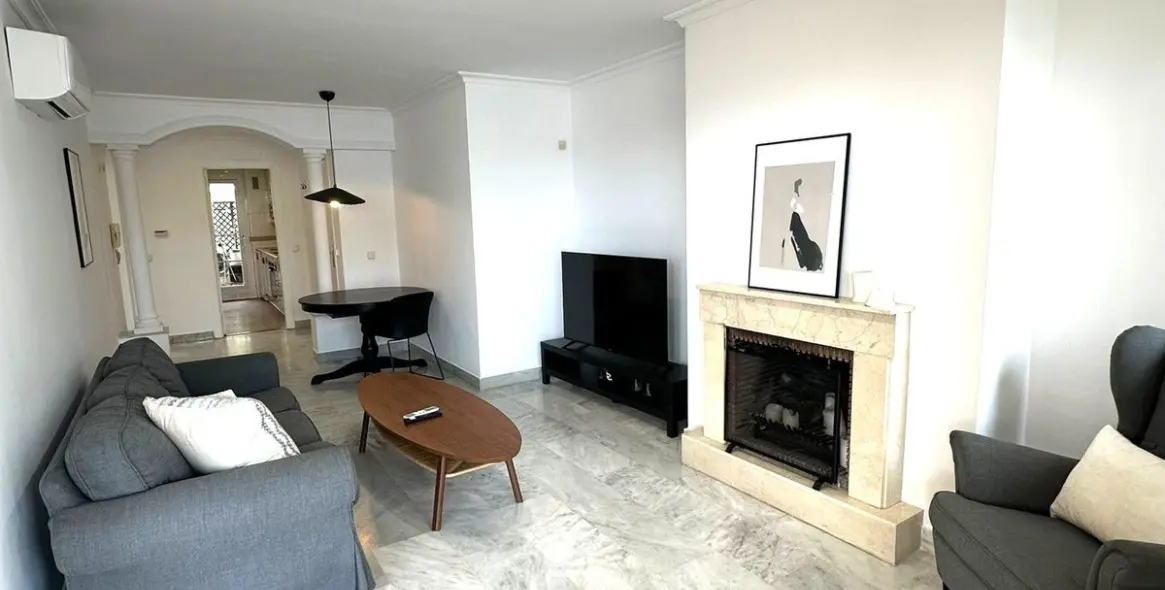 Продажа апартаментов на среднем этаже в Nueva Andalucía 4