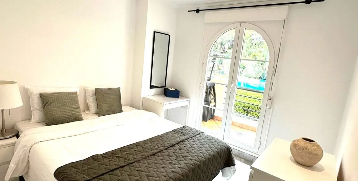 Продажа апартаментов на среднем этаже в Nueva Andalucía 14