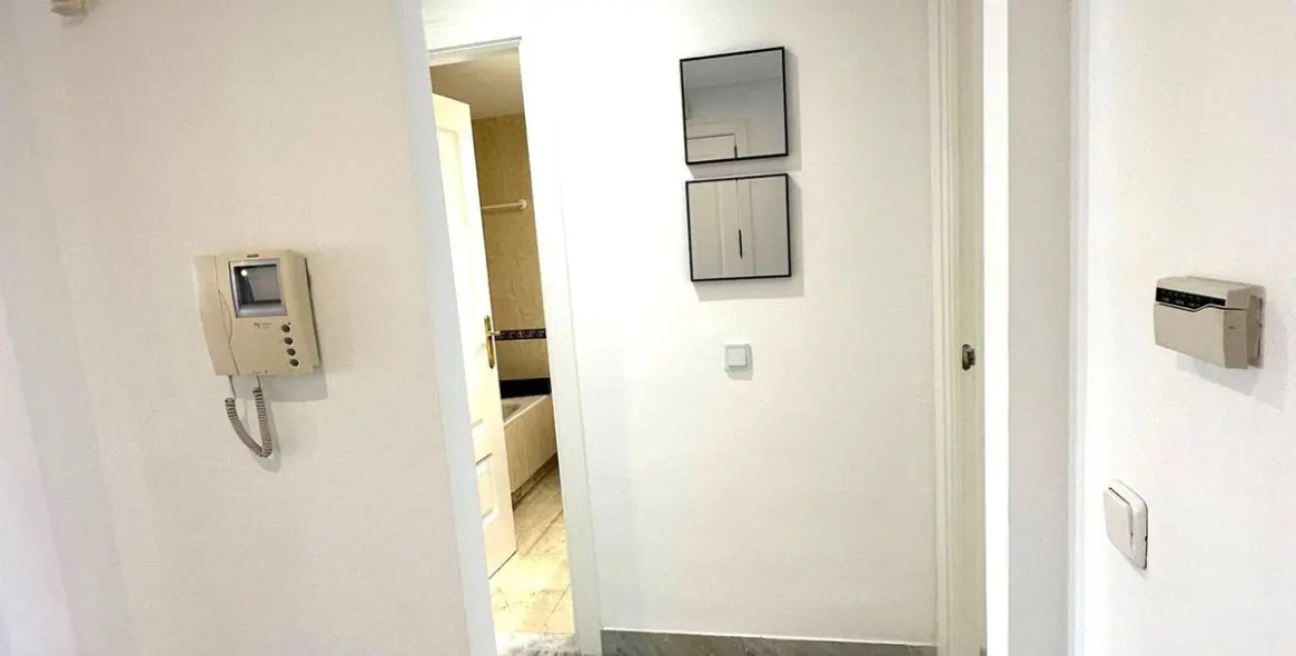 Продажа апартаментов на среднем этаже в Nueva Andalucía 19