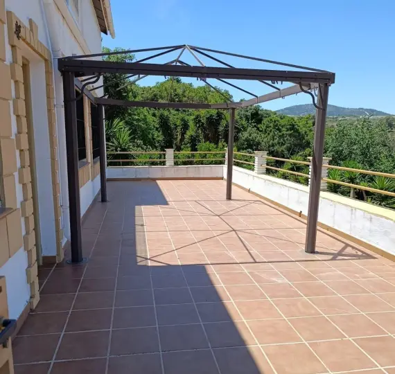 Продажа  отдельно стоящей виллы в Alhaurín el Grande