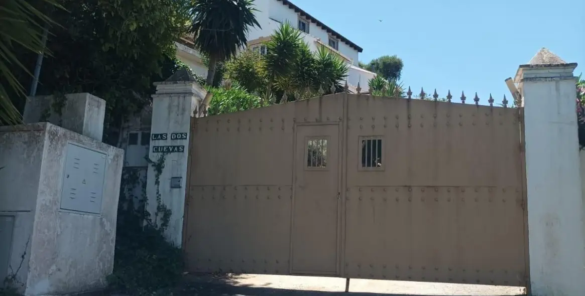 Продажа  отдельно стоящей виллы в Alhaurín el Grande 6