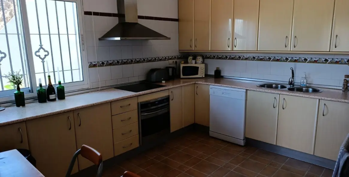 Продажа  отдельно стоящей виллы в Alhaurín el Grande 12