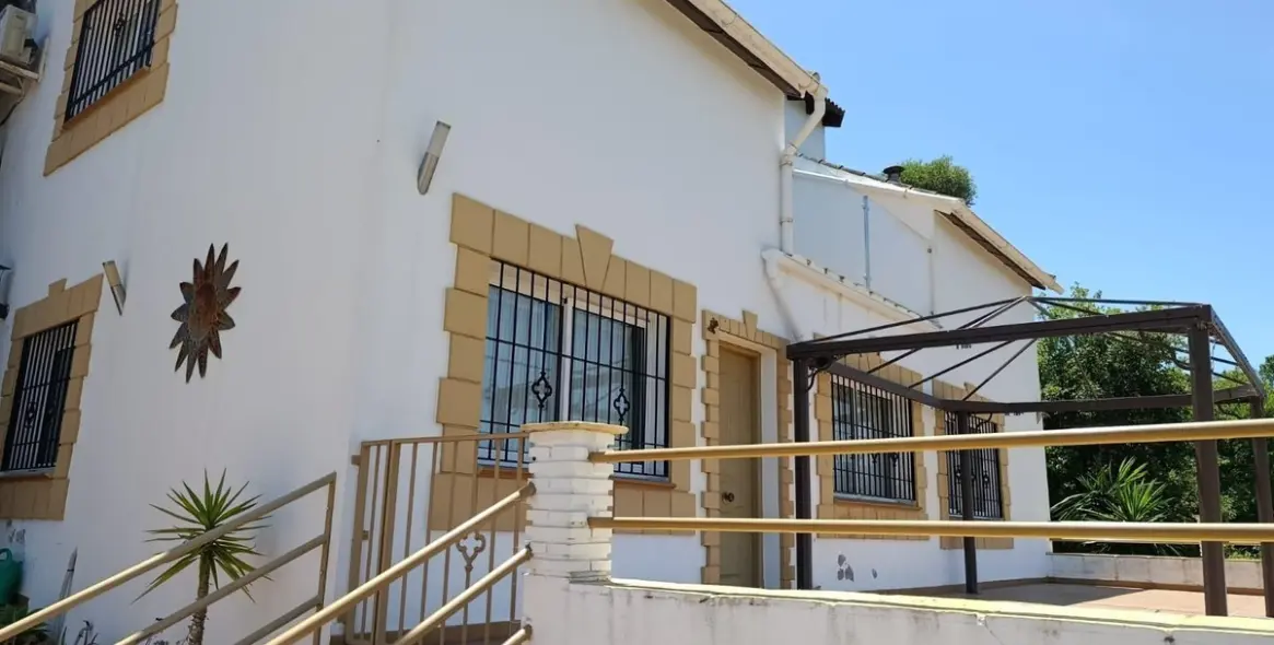 Продажа  отдельно стоящей виллы в Alhaurín el Grande 14