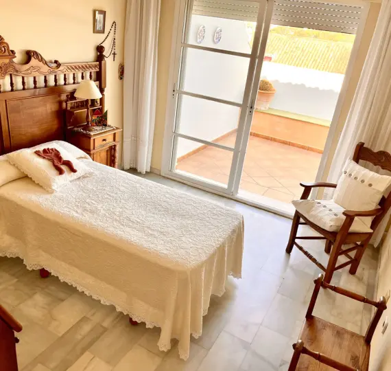 Sale of townhouse in Estepona