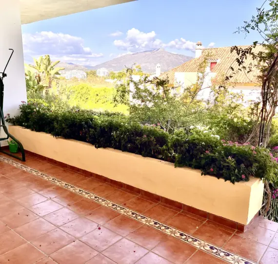 Sale of townhouse in Estepona