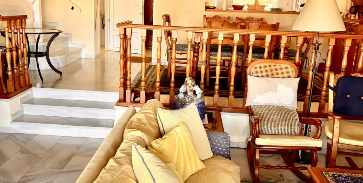 Sale of townhouse in Estepona 8