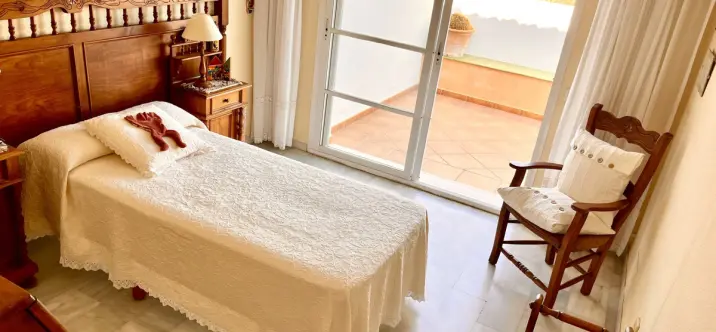 Sale of townhouse in Estepona 3