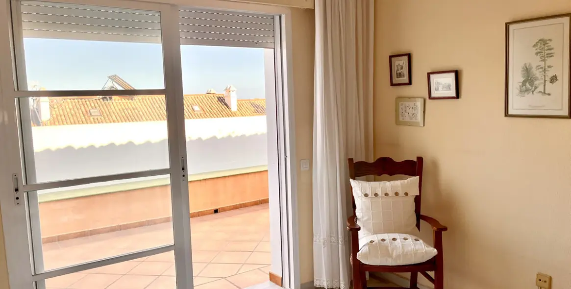 Sale of townhouse in Estepona 13