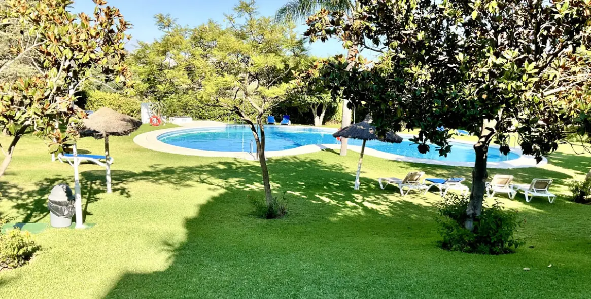 Sale of townhouse in Estepona 30