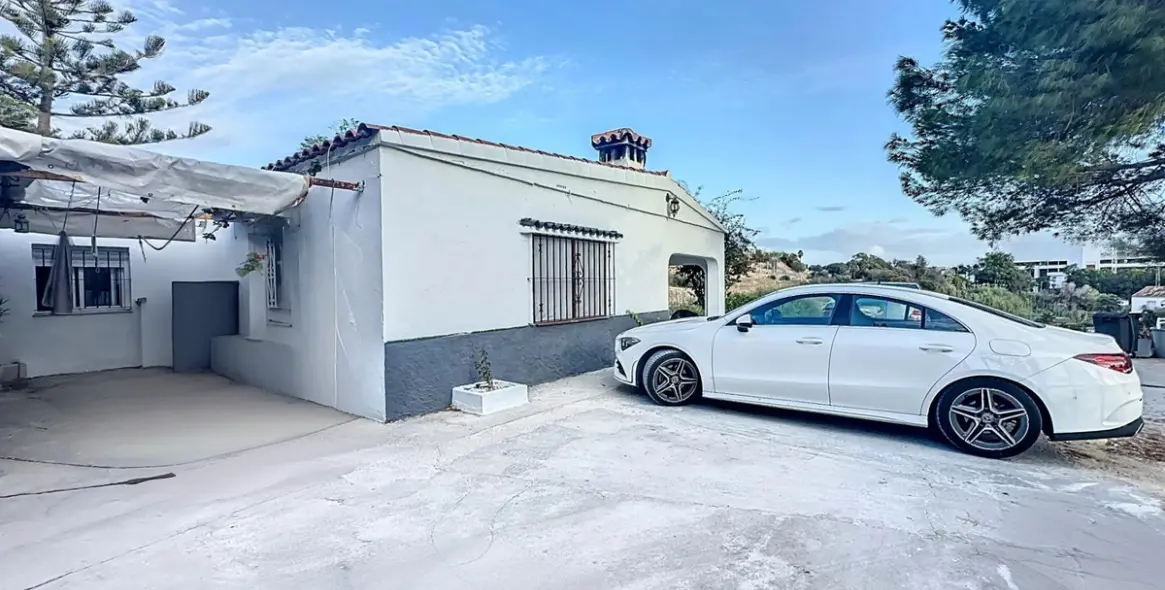 Sale of farm in Estepona 22