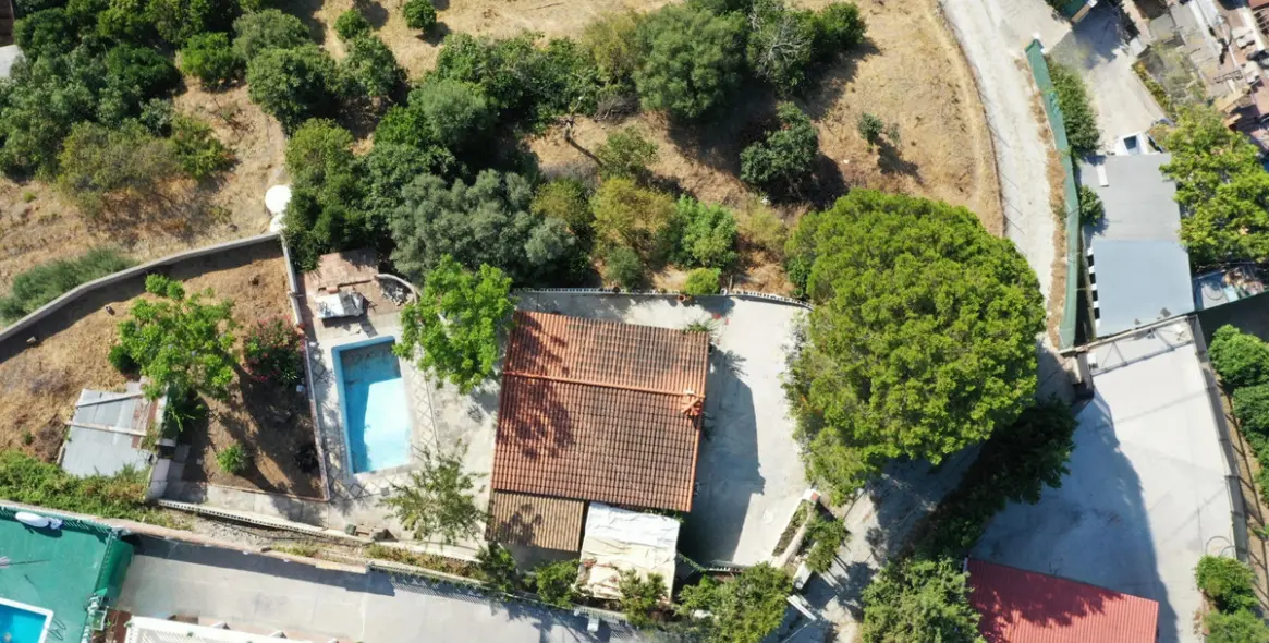 Sale of farm in Estepona 26