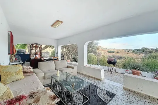Image 4 thumb