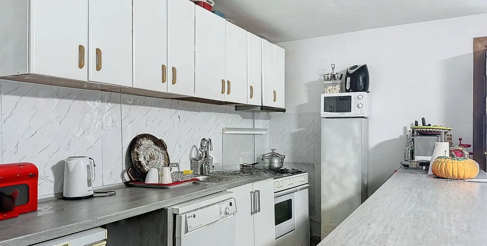 Sale of farm in Estepona 12