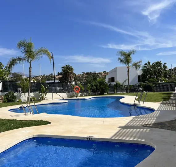 Sale of townhouse in Estepona