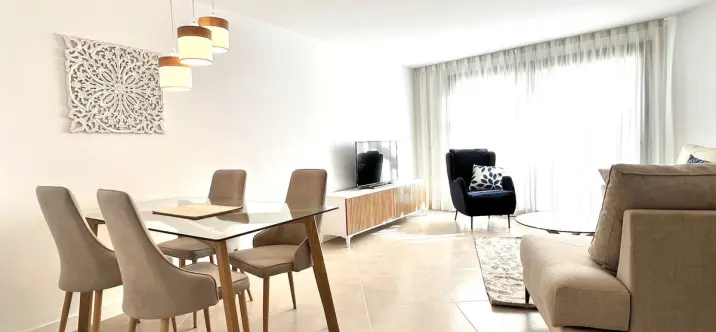 Sale of townhouse in Estepona 1