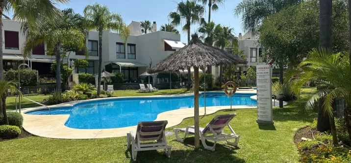 Sale of townhouse in Cancelada 1