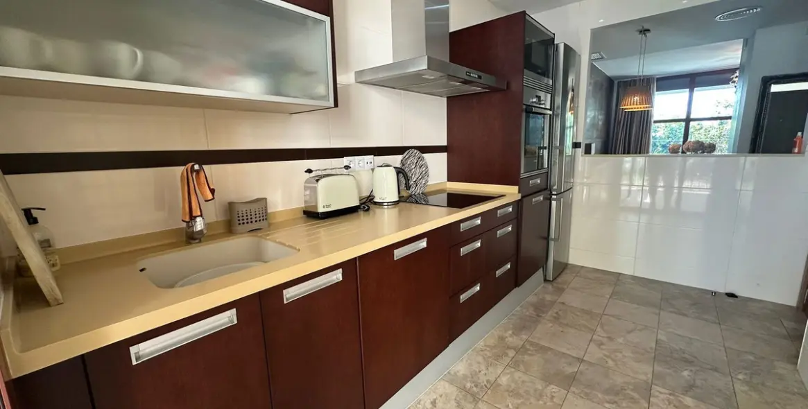 Sale of townhouse in Cancelada 14