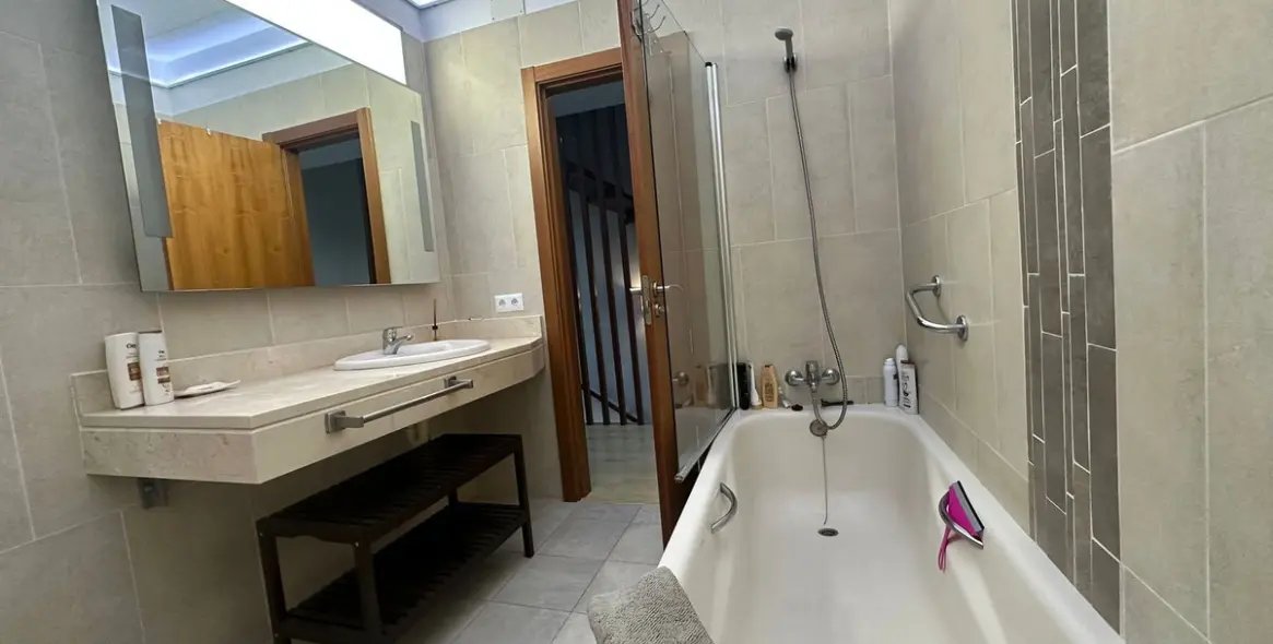 Sale of townhouse in Cancelada 17