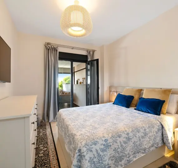 Sale of middle floor apartment in Los Flamingos