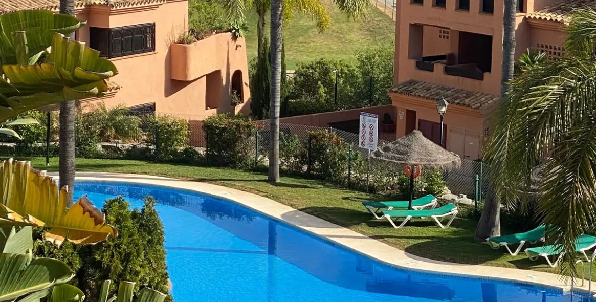 Venta de ático dúplex en Ojén 2
