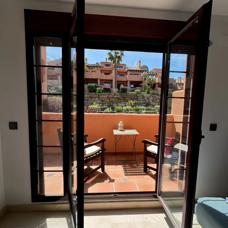 Venta de ático dúplex en Ojén
