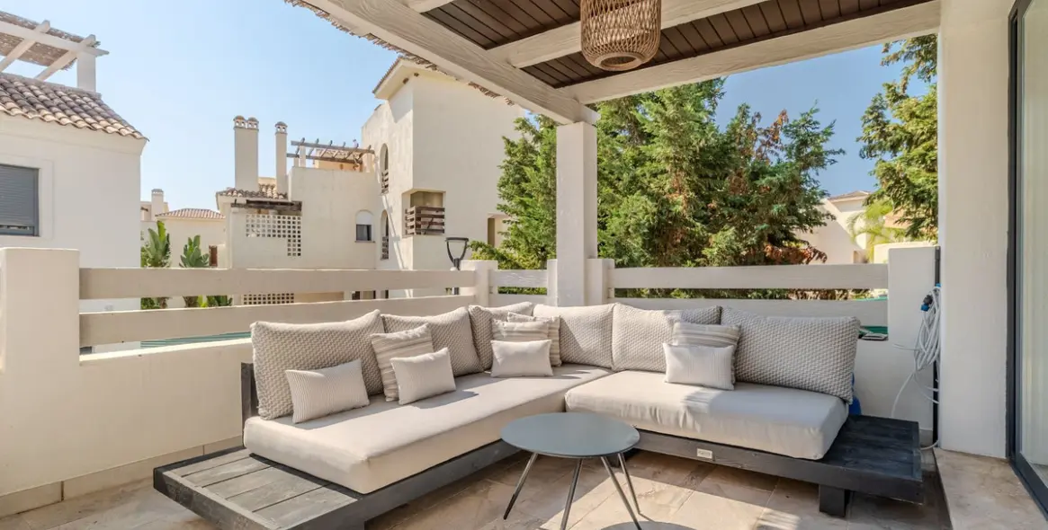 Sale of townhouse in Estepona 5