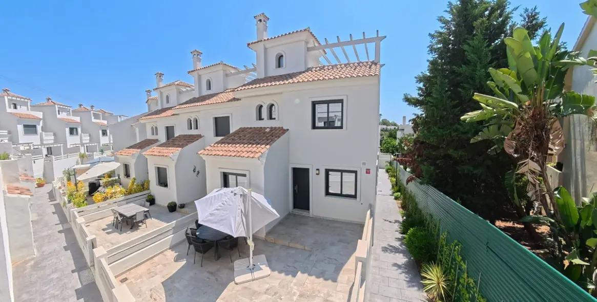 Sale of townhouse in Estepona 31