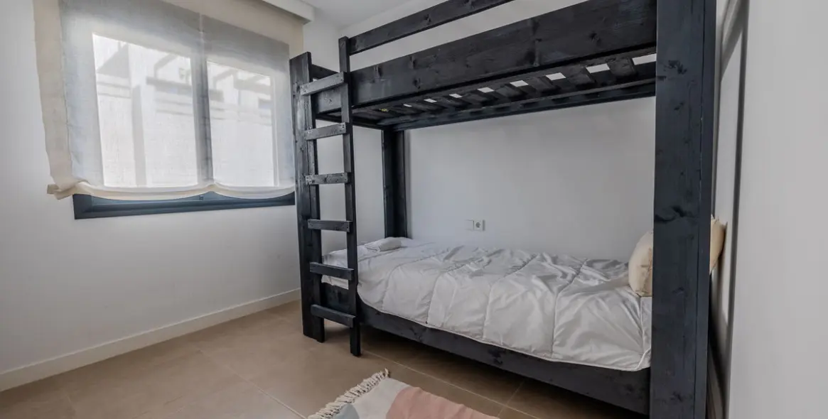 Sale of townhouse in Estepona 34