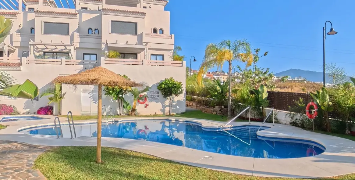 Sale of townhouse in Estepona 36