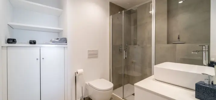 Venta de apartamento en planta media en Benalmadena 4