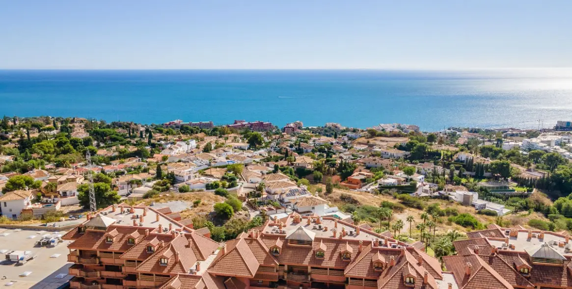 Sale of middle floor apartment in Benalmadena 28