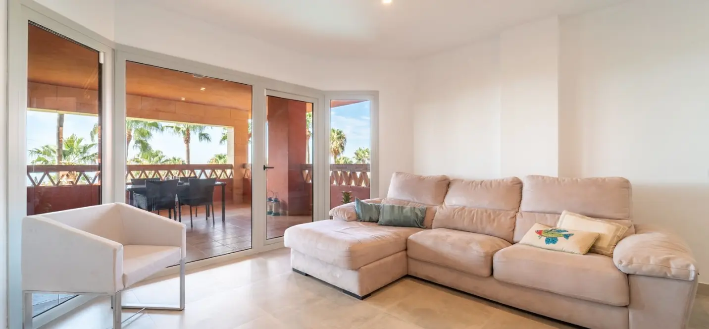 Sale of middle floor apartment in Benalmadena 3