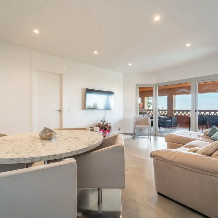 Sale of middle floor apartment in Benalmadena