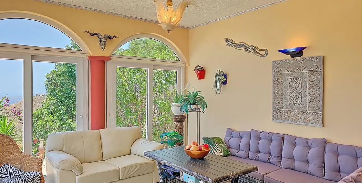 Продажа  отдельно стоящей виллы в Arenas 7