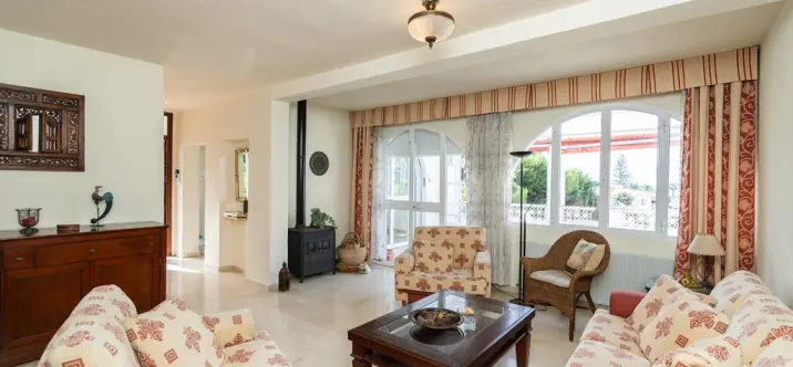 Продажа дома на две семьи в El Faro 3