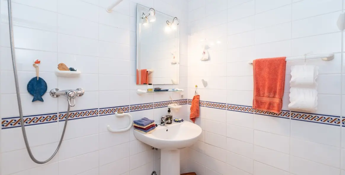 Продажа дома на две семьи в El Faro 15