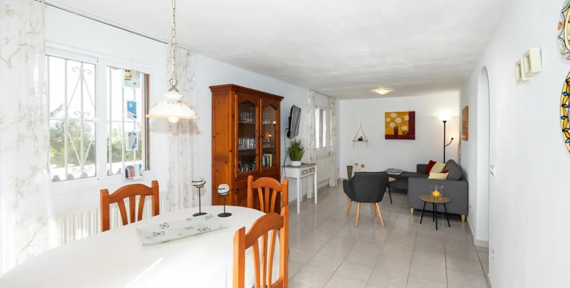 Продажа дома на две семьи в El Faro 19