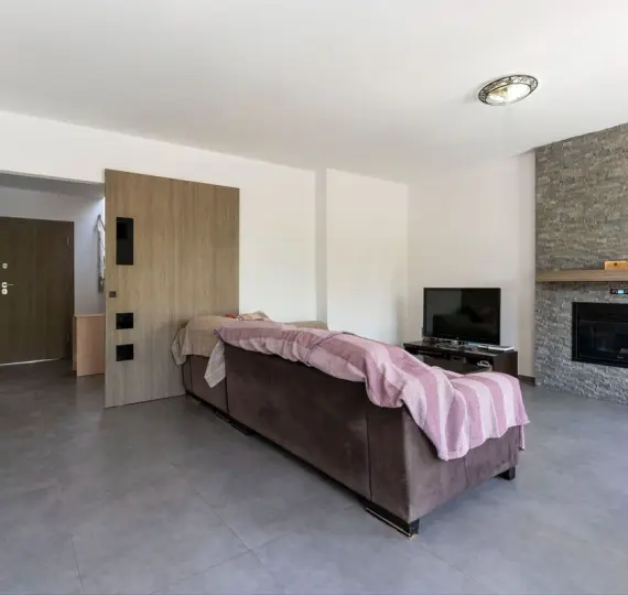 Sale of detached villa in Coín