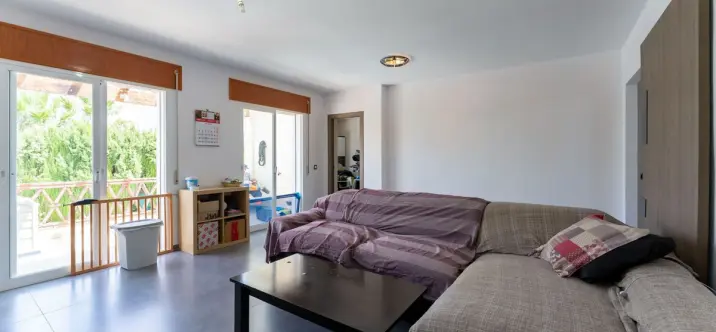 Sale of detached villa in Coín 3