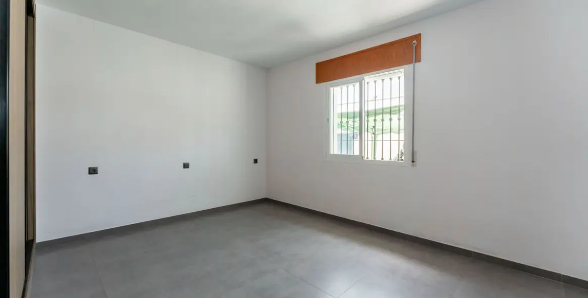 Sale of detached villa in Coín 12